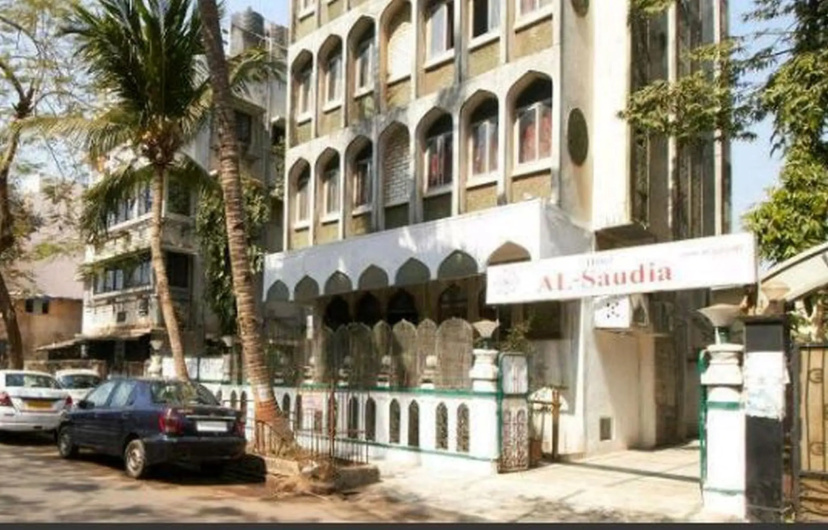 Hotel Al Saudia — отель с удобным расположением в Мумбаи