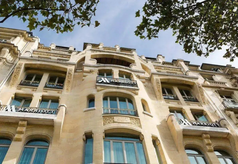 Сравните цены на Paris Marriott Champs Elysees Hotel в Париже