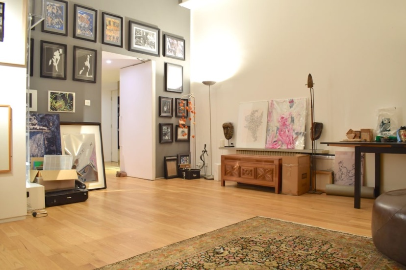 Цены на 2 Bedroom Apartment Sleeps 4 in Kentish Town в Лондоне
