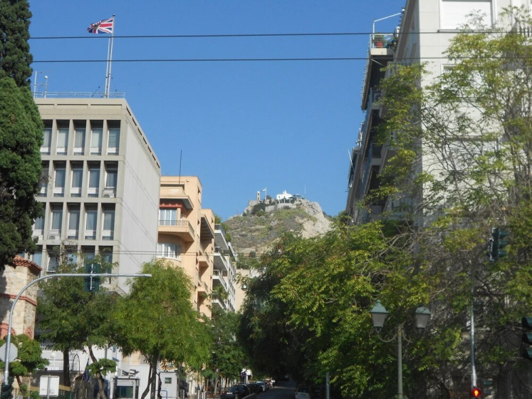 Цены на Athenian Oasis with fountain, Ideal for couples, 6th Floor в Афины