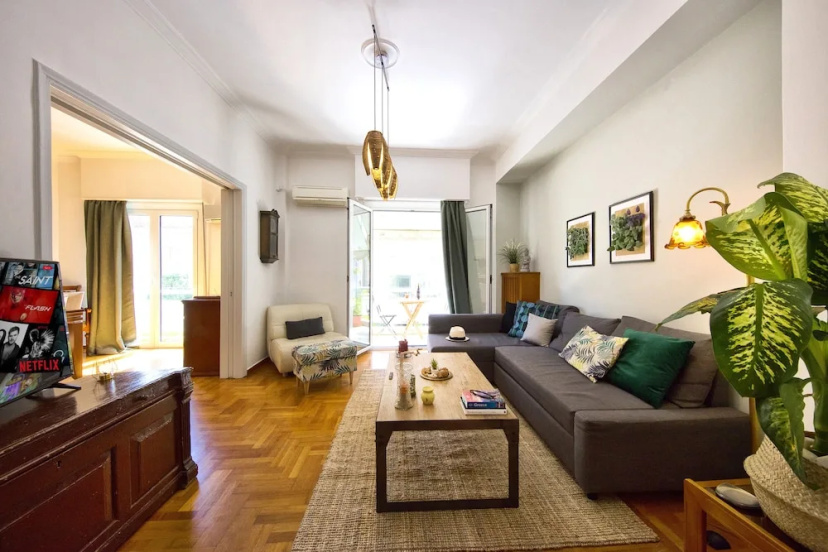 Your home under  Acropolis Central& safe — отель с удобствами в Афины