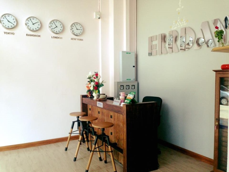 Errday Guest House — отель с удобным расположением в Бангкоке