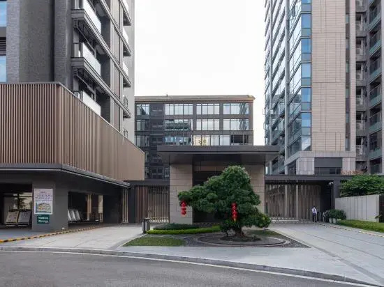 Livetour International Apartment (Guangzhou Pazhou Exhibition Center) — отель с удобствами в Гуанчжоу