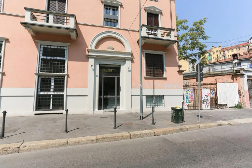The Best Rent - Modern apartment near Bocconi University — отзывы гостей и цены