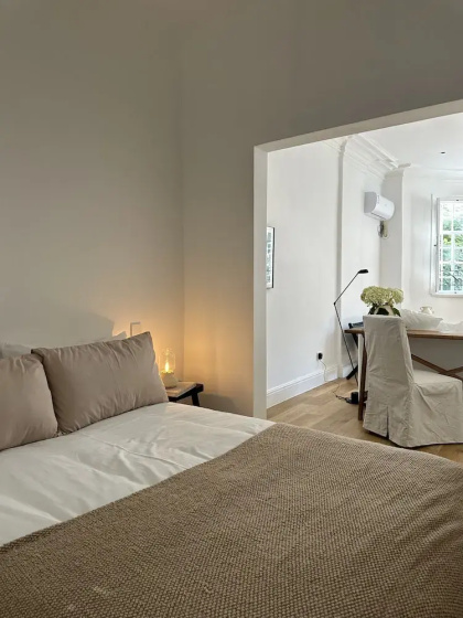 Shanghai Hills& Art Suite 18 — забронировать отель в Шанхае