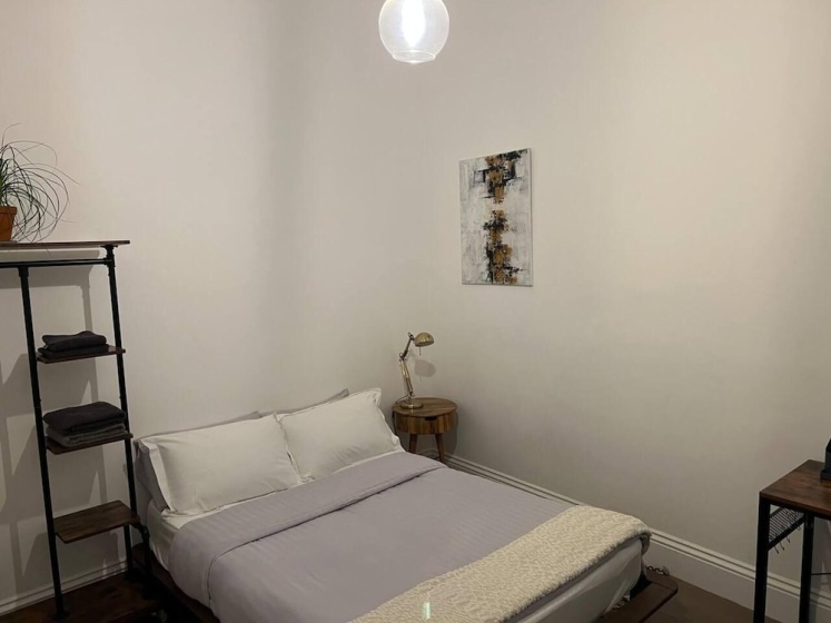 Modern and Spacious 2 Bedroom Flat Near Shoreditch — отзывы гостей и цены