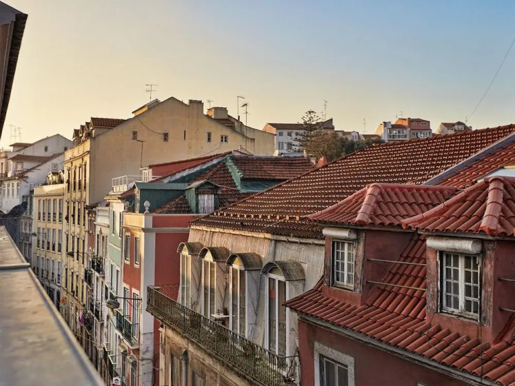 Canaan Apartments Lisbon Combro 77 — отель с удобным расположением в Лиссабоне