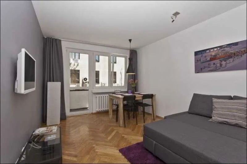 Bonifraterska Apartment — комфортный отель в Варшаве