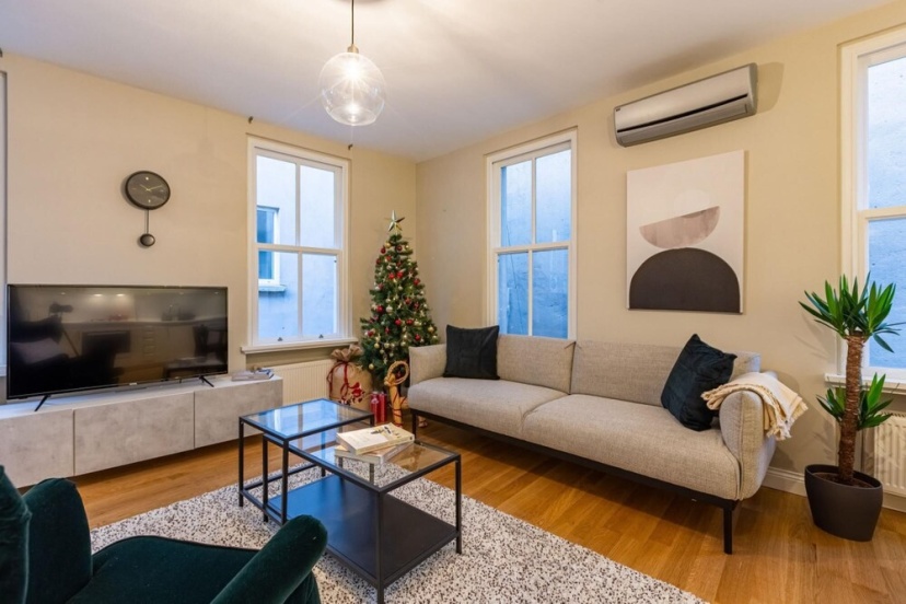 Цены на Mesmerizing Flat With Bosphorus View в Стамбуле