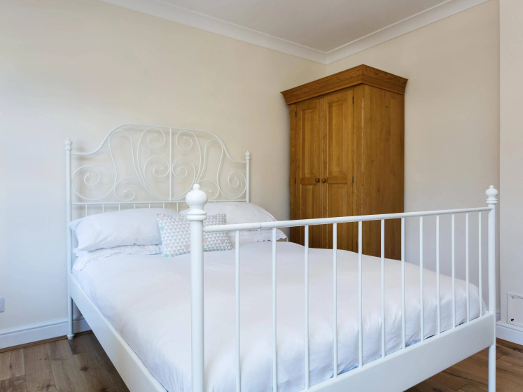 Veeve  3 Bed Flat With Parking Walford Road Stoke Newington — забронировать отель в Лондоне