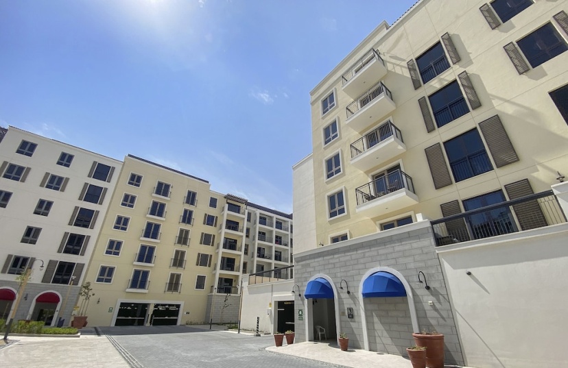 WelHome - Incredible Waterfront Apt With Mesmerizing views — комфортный отель в Дубае