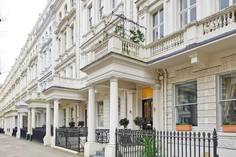 Grand 2 Bedroom Flat, Kensington 3 — отель в Лондоне, Соединенное Королевство