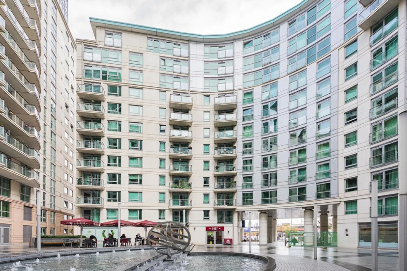 Incredible Luxury 2 Bed Central Apartment + 24/7 Reception Sleeps 6 — отель в Лондоне, Соединенное Королевство
