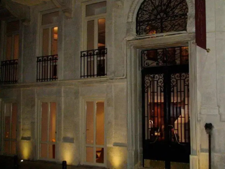Hotel Au Pera — отель с удобным расположением в Стамбуле
