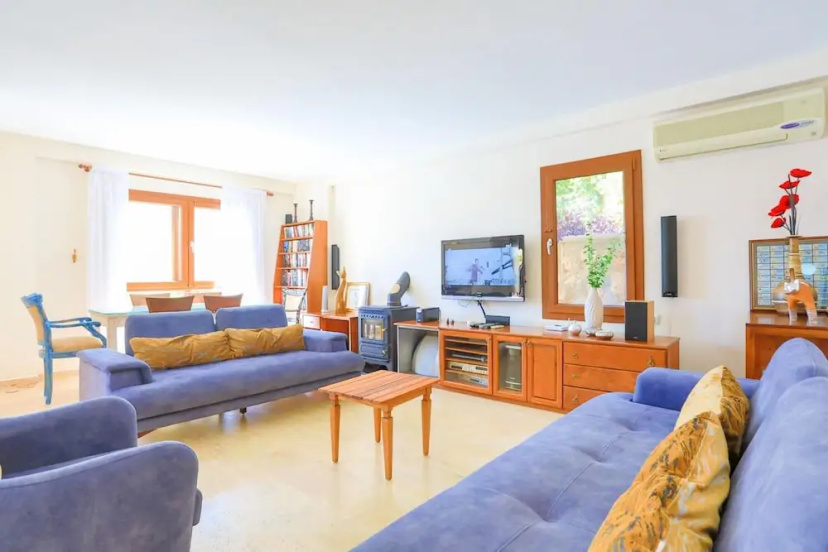 Villa Eos in Kalkan With 3 Bedrooms and 4 Bathrooms — комфортный отель в Калкан