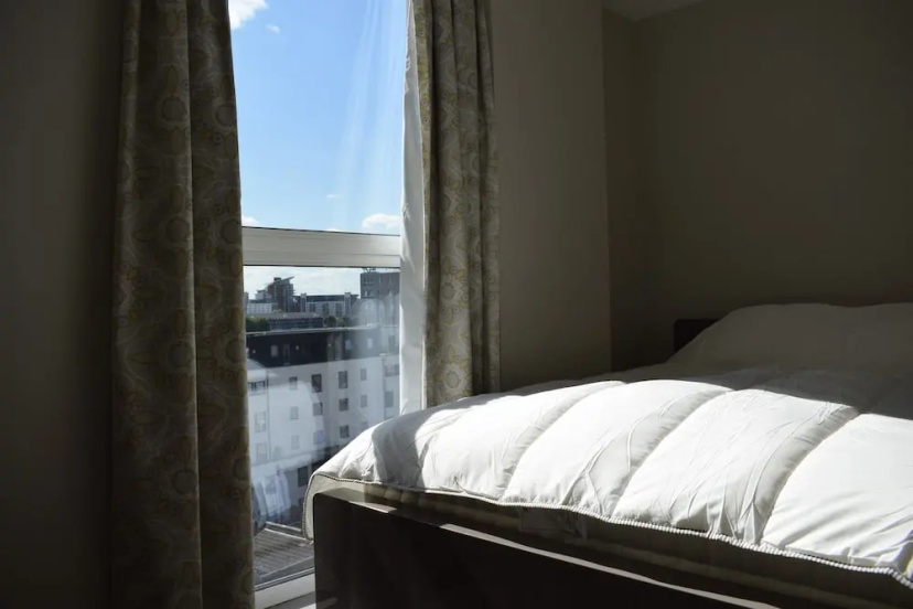 1 Bedroom Apartment in Canary Wharf — комфортный отель в Лондоне