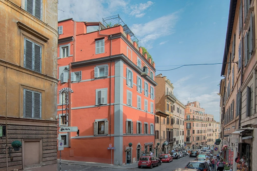 Trevi Fountain Luxury Home — комфортный отель в Риме