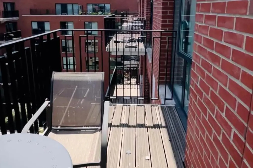 Luxury 2 Bed In Royal Arsenal, Family Ok, Balcony — комфортный отель в Лондоне