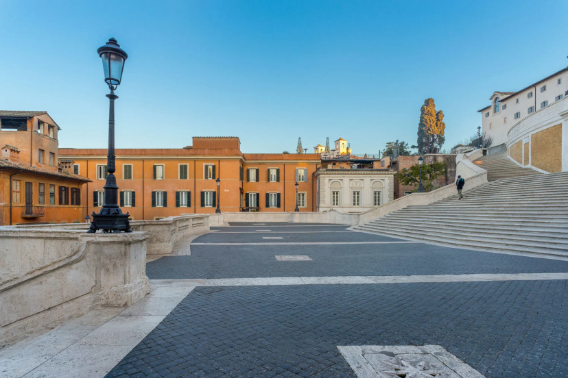 Les Diamants Spanish Steps Suite — комфортный отель в Риме