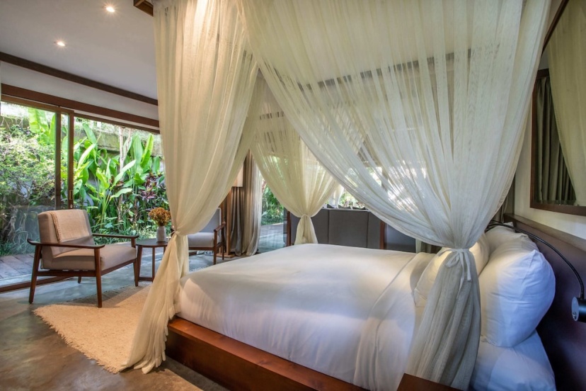 Luxury Jungle Villa, 3 BR, Ubud With Staff — отель с удобным расположением в Убуде