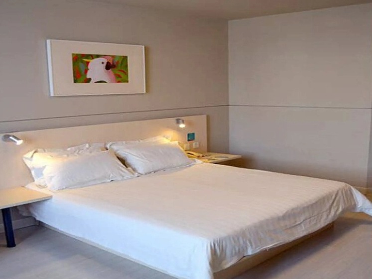 Jinjiang Inn Select Qingdao International Exibition Centre Miaoling Road — отель с удобствами в Циндао