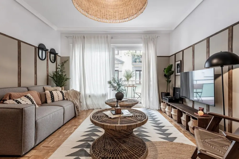 Bakavu - 3 Bedrooms in Salamanca — отель с удобствами в Мадриде