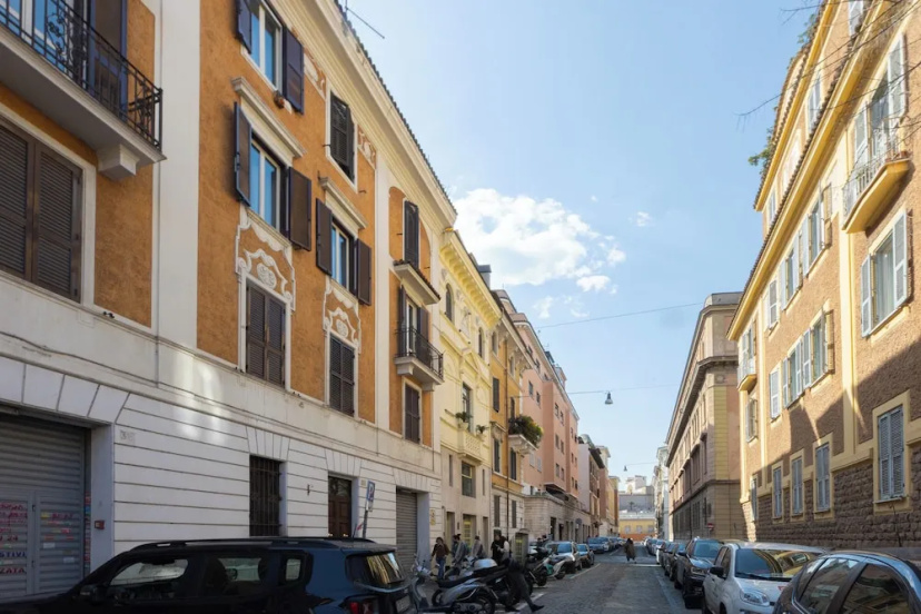 Rental in Rome Borgo Angelico Terrace — отель с удобствами в Риме