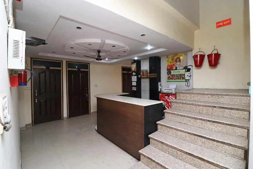 OYO Flagship 37099 Jupiter Inn - Hotel in Λάκναου - Photo 1
