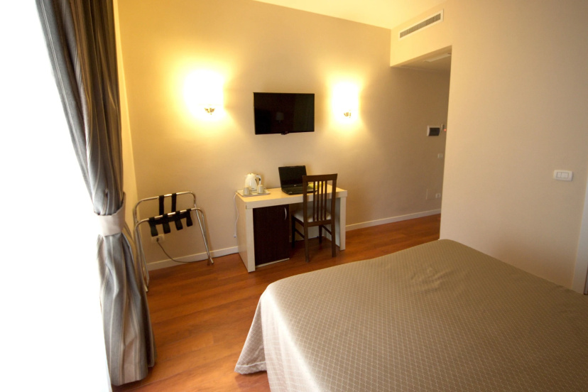 Roma Rooms Colosseum — отзывы гостей и цены