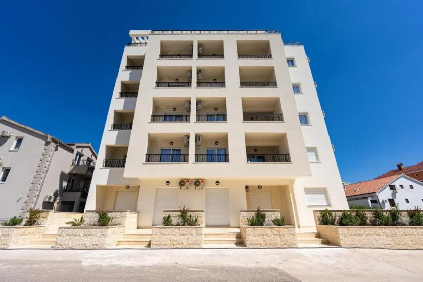 Millennium Apartments 3 — отель в Будва, Черногория