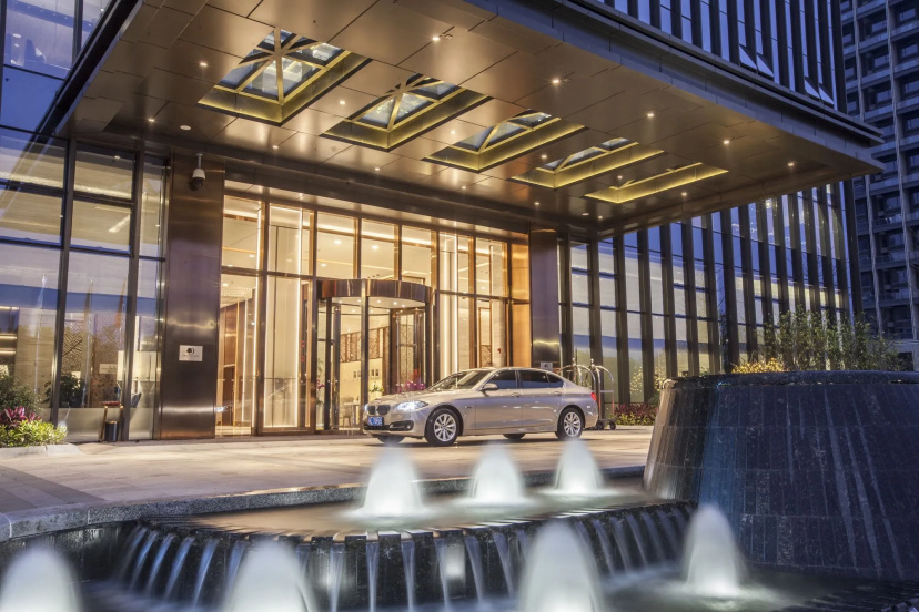 DoubleTree by Hilton Hotel Shenzhen Longhua — комфортный отель в Шэньчжэне