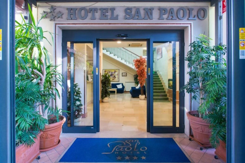 Hotel San Paolo — всё о проживании в Неаполе
