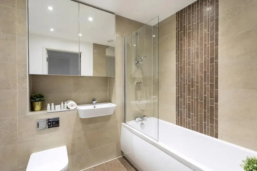 Цены на Stunning Brentford Penthouse в Лондоне