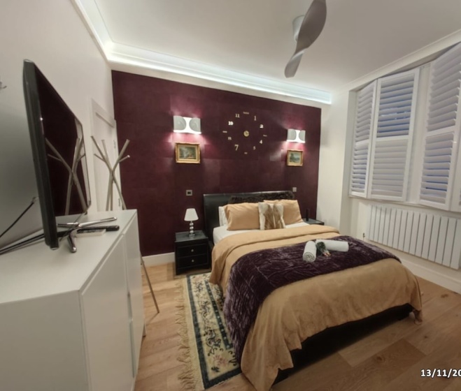 Цены на Cosy London Apartment With 2 Bedrooms в Лондоне