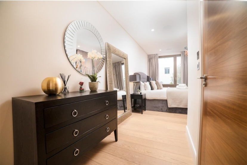 Stunning Modern Apartment Close to Hyde Park by Underthedoormat — отзывы гостей и цены