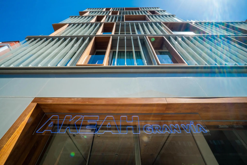 Akeah Hotel Gran Via — отель в удобной локации в Мадриде