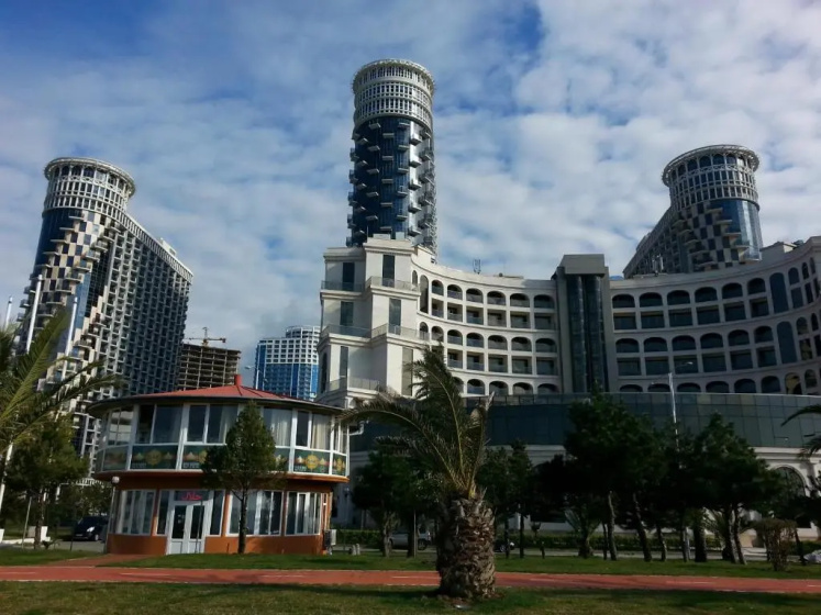 Apartment "ORBI QAVTAR" in Orbi Sea Towers — отель в Батуми, Грузия