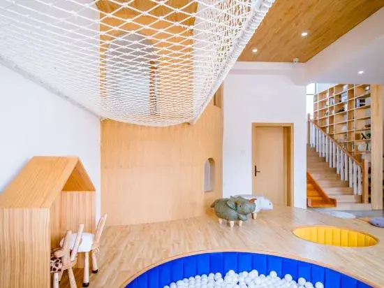 Цены на Yan Cottage в Шанхае