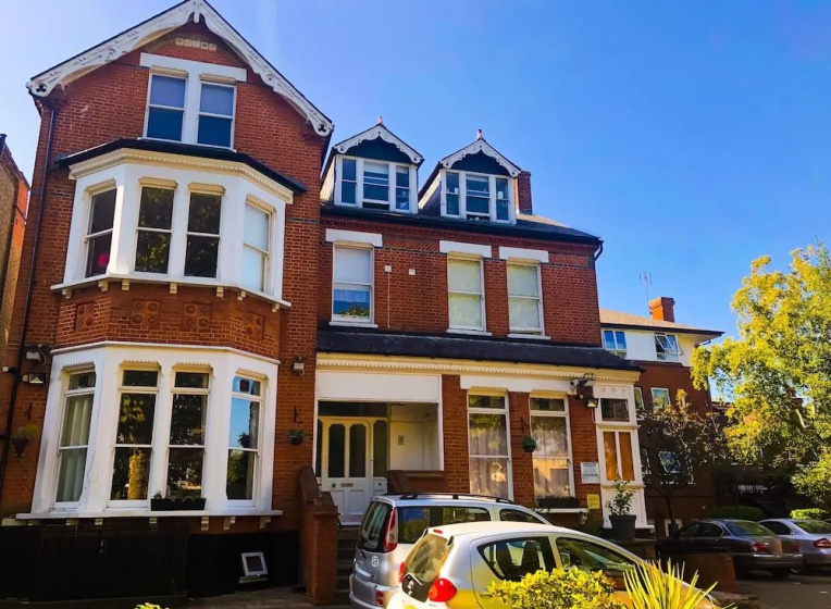 Mapesbury Lodge — отель в Лондоне, Соединенное Королевство