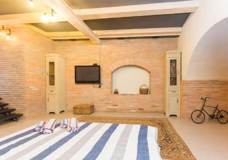 Nice Room Khanuma — забронировать отель в Тбилиси