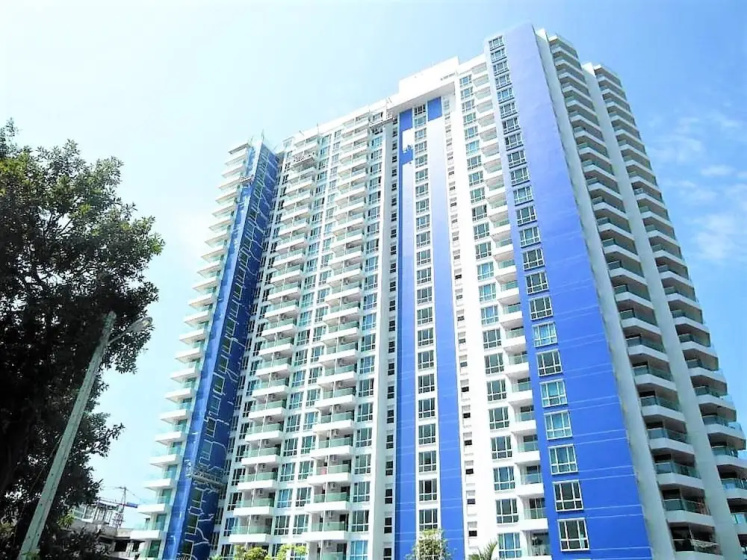 The Cliff sea & Pool Views Studio Apartment Pratumnak Pattaya — отель с удобствами в Паттайе