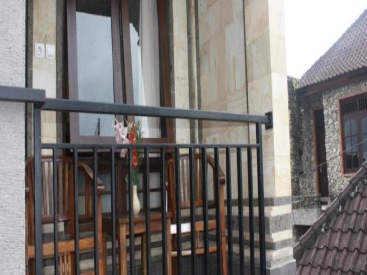 Corner Guest House Ubud — забронировать отель в Убуде