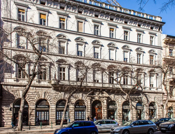 Real Apartments Andrassy — комфортный отель в Будапеште