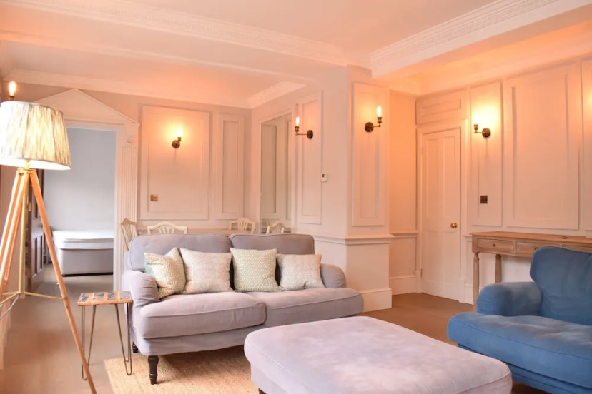 1 Bedroom Mayfair Apartment Near Hyde Park — отель с удобствами в Лондоне