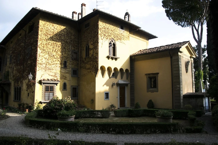 Villa Fiorentina con piscina — отель в Флоренции, Италия