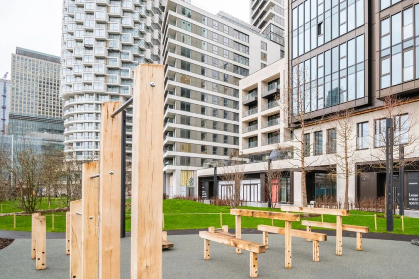 Sensational Studio Apartment in Londons Vibrant Canary Wharf — забронировать отель в Лондоне