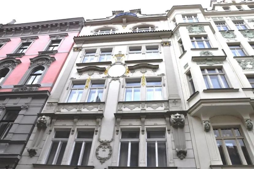 Charles Bridge Premium Apartments — отель с удобным расположением в Праге