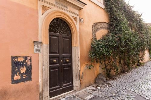 Цены на Casa Fienaroli в Риме
