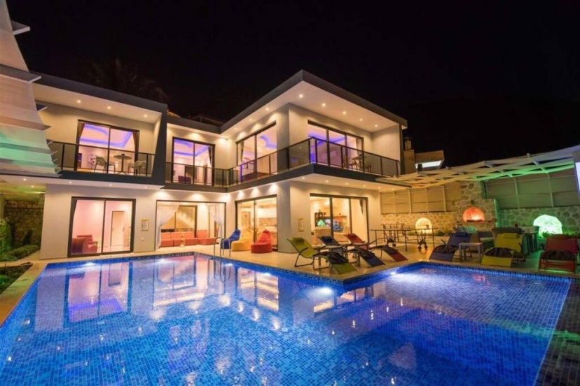 Villa Dilek deniz manzarali — отель в Калкан, Турция