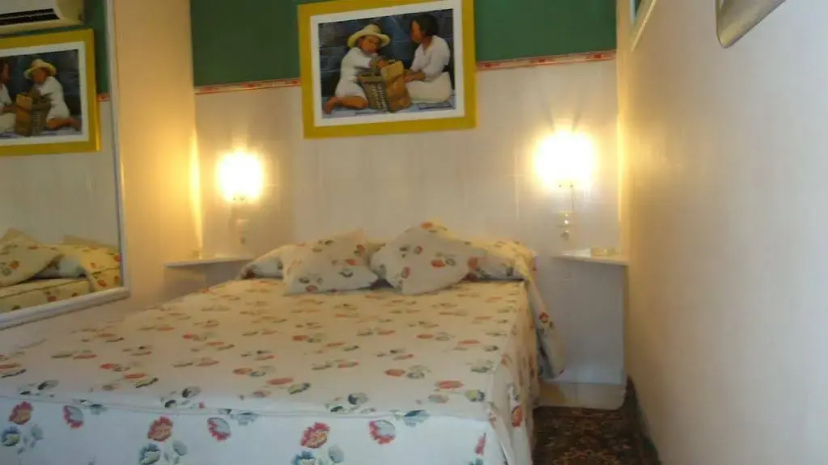 Apartamentos Ray — отель в Валенсии, Испания